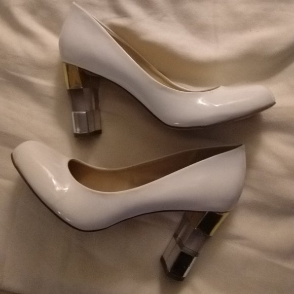 White high heels by Expression - Picture 3 of 11